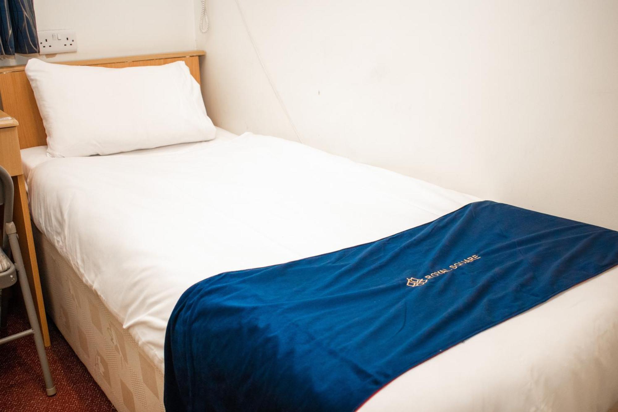 Royal Square Hotel - Nec & Birmingham Airport Marston Green Bagian luar foto