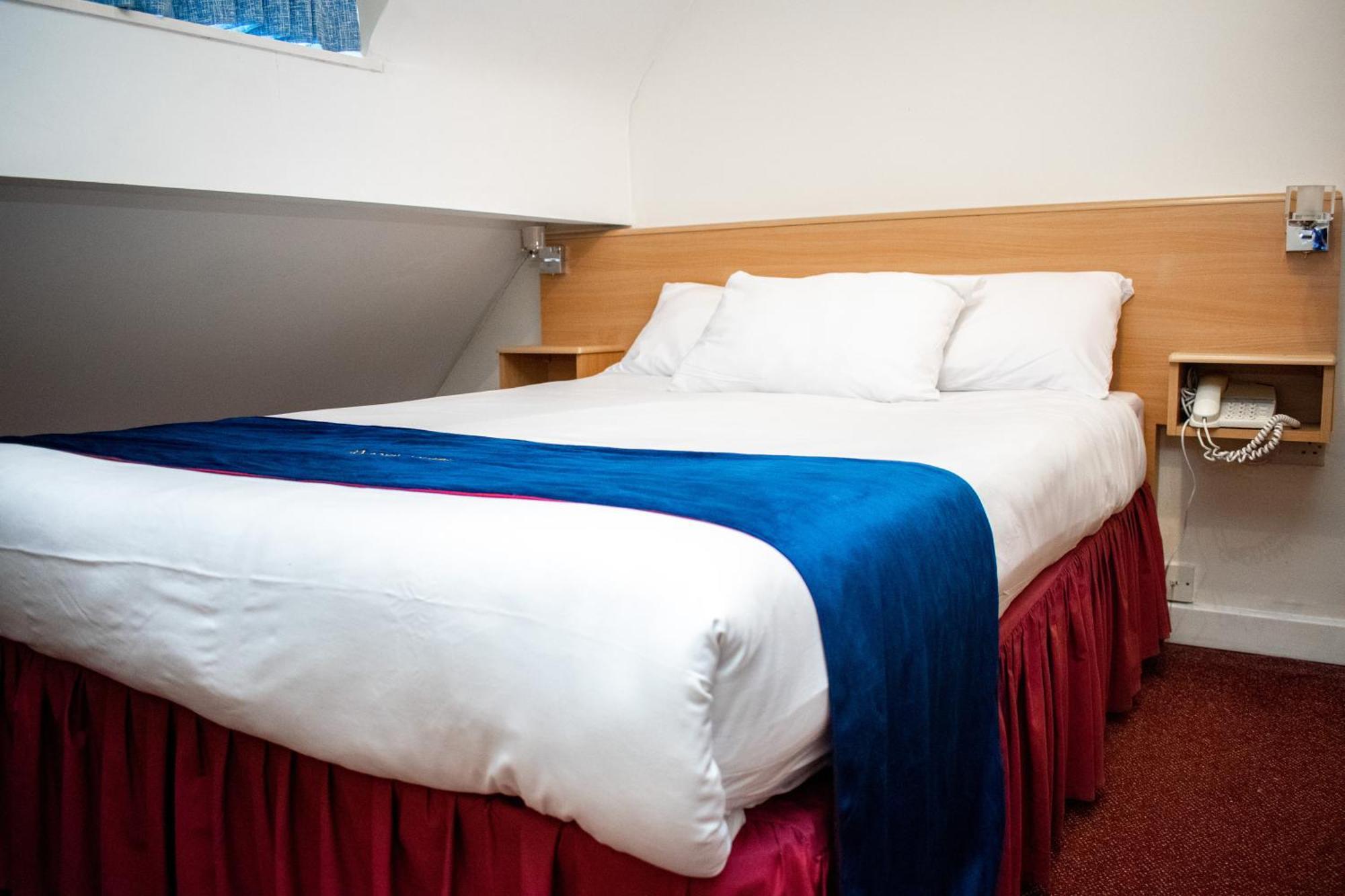 Royal Square Hotel - Nec & Birmingham Airport Marston Green Bagian luar foto