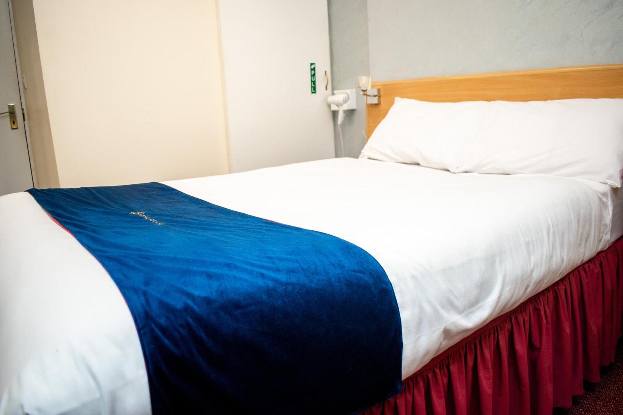 Royal Square Hotel - Nec & Birmingham Airport Marston Green Bagian luar foto