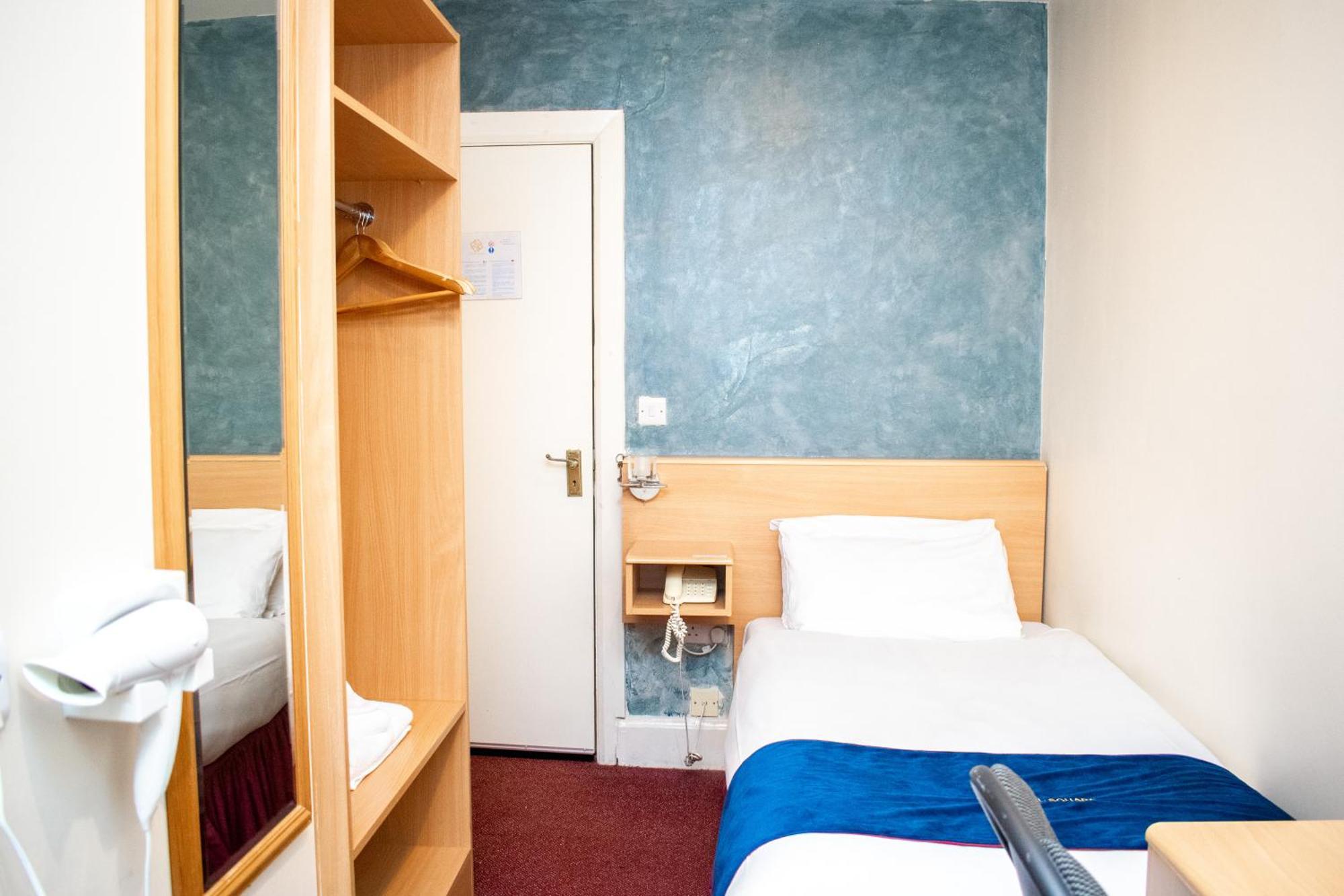 Royal Square Hotel - Nec & Birmingham Airport Marston Green Bagian luar foto
